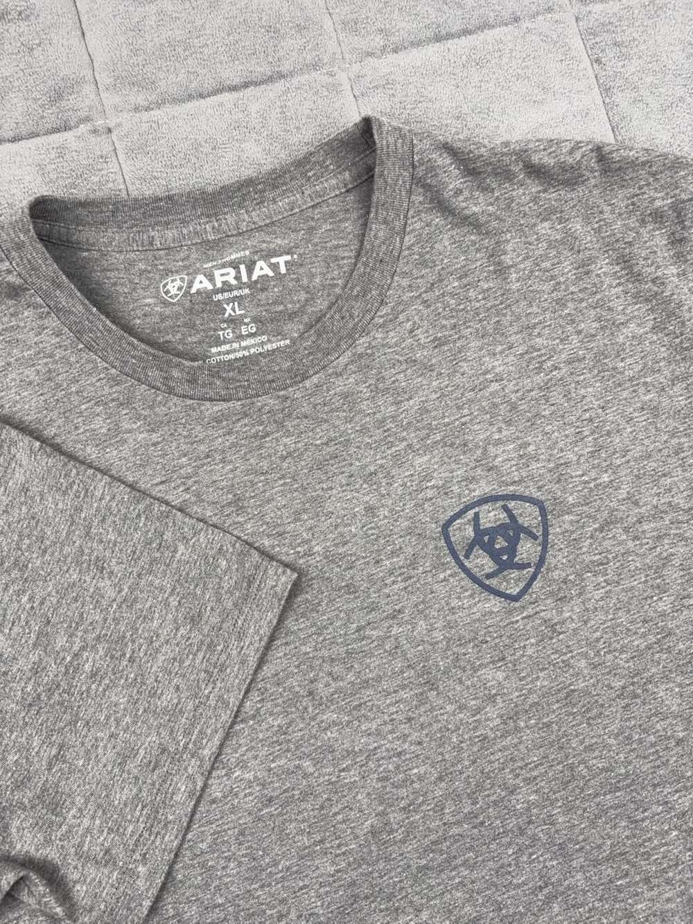 Ariat Men's XL Gray Graphic Short Sleeve T-Shirt Steer Skull Logo